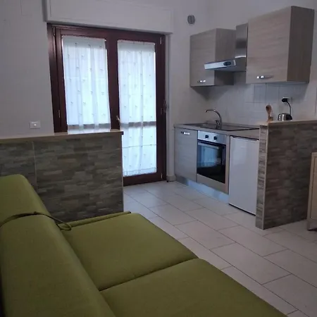 A Pochi Passi Dal Mare Nuovo Con Terrazzo דירה