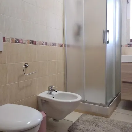 A Pochi Passi Dal Mare Nuovo Con Terrazzo דירה *